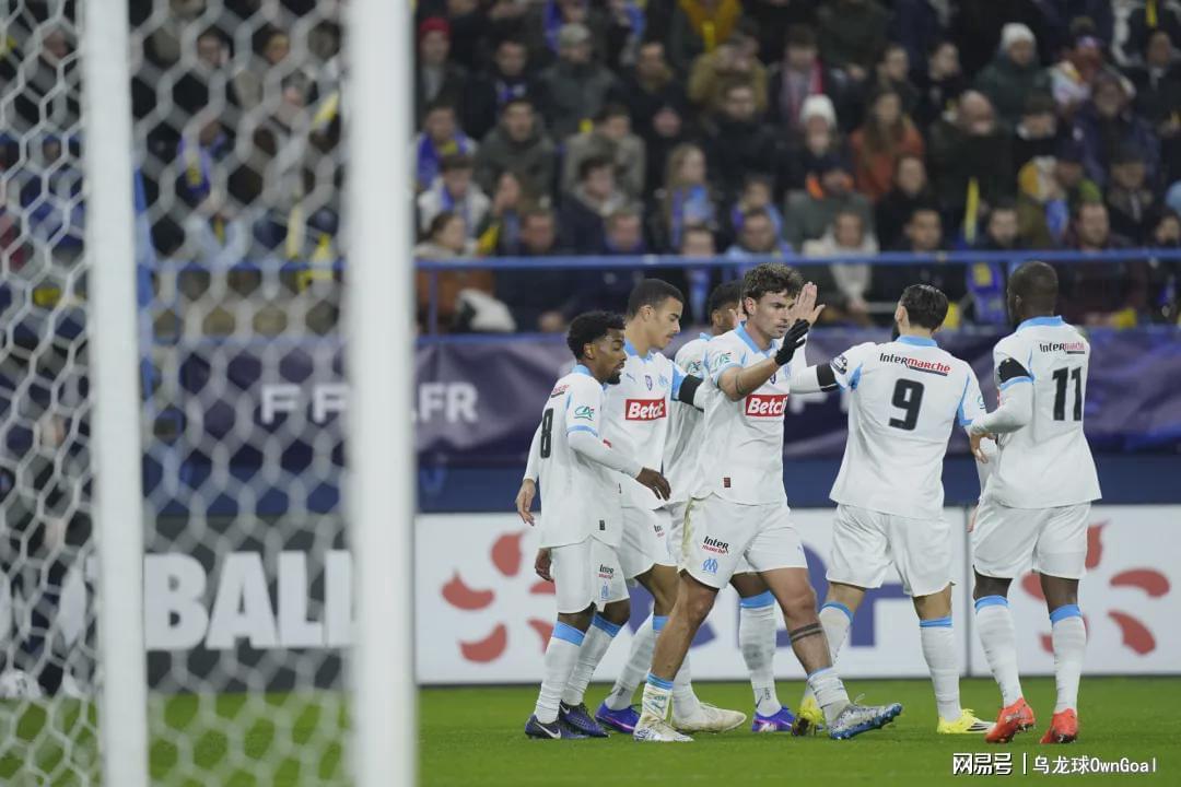 PG电子官方网站-疯狂的9-0!1人帽子戏法+造5球,欧冠球队踢疯了强势晋级